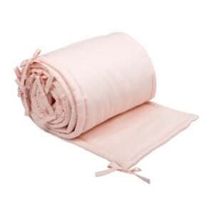 Sengerand - Blød sengerand 360x30 cm - Peony lyserød - Sengerand til tremmeseng - Müsli By Green Cotton